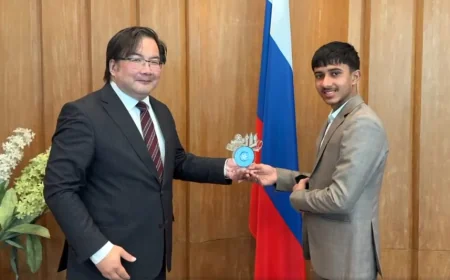 Nepali Teen Honored for Anti Corruption Poster