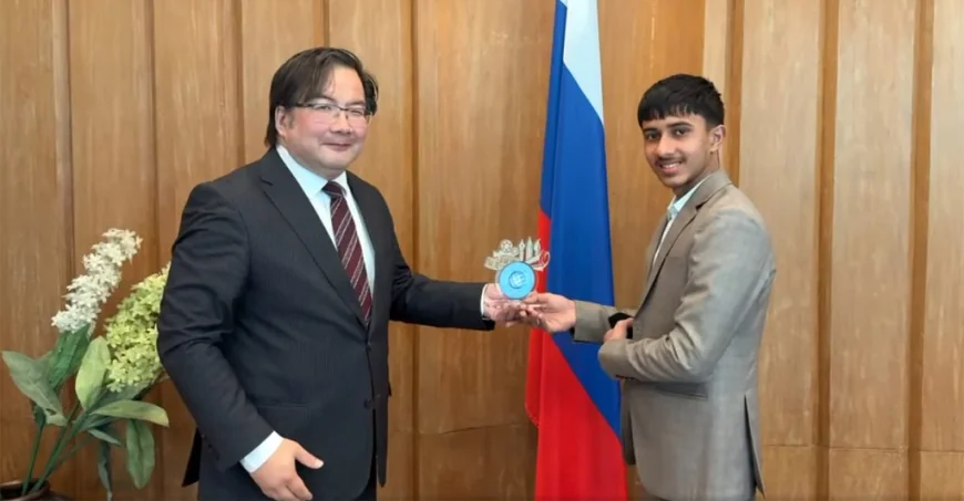 Nepali Teen Honored for Anti Corruption Poster